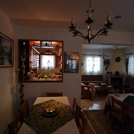 Guest house To Oneiro Agios Nikolaos (Central Greece)