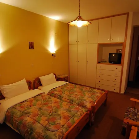 To Oneiro Guest house