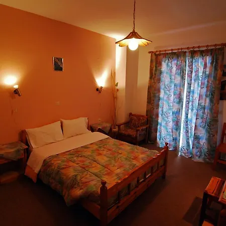 To Oneiro Guest house *