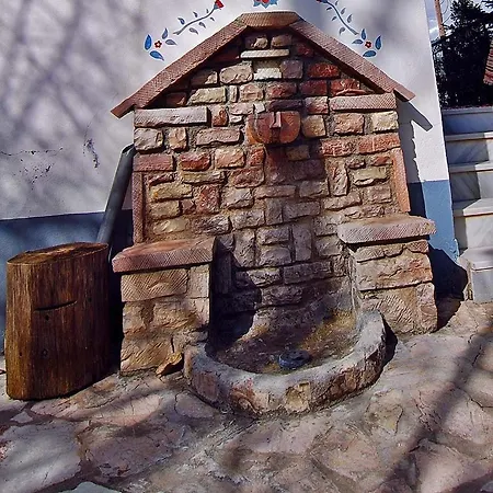 To Oneiro Gæstehus 3*